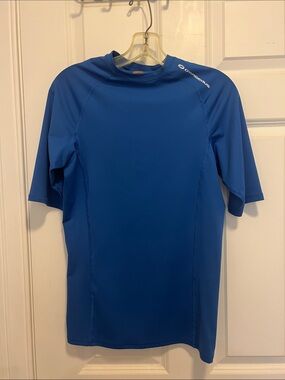OGIO Men's Short-Sleeve Swim Rash Guard in Royal Blue